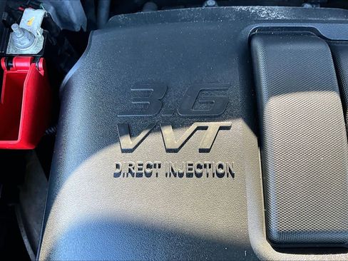 Used 2017 Buick Enclave Leather w/ Enclave Sport Touring Edition image 32