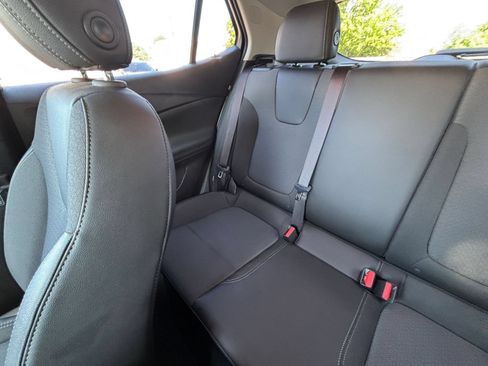 Used 2025 Buick Encore GX Preferred FWD image 39