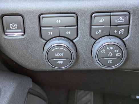 New 2026 Chevrolet Silverado 2500 LT w/ Z71 Chrome Sport Edition image 15