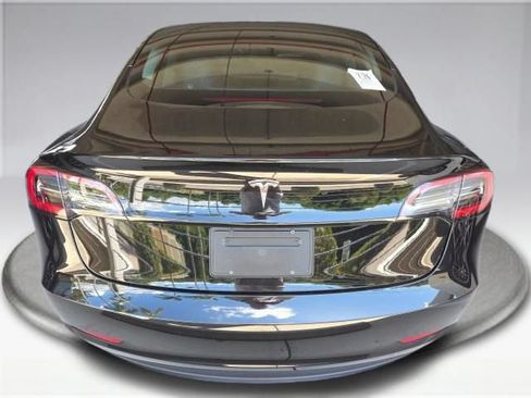Used 2023 Tesla Model 3 Standard Range RWD image 8