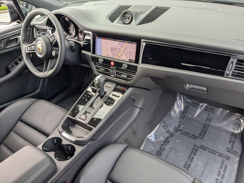 New 2026 Porsche Macan image 26