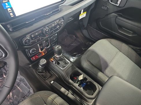 New 2026 Jeep Wrangler Unlimited Sport AWD/4WD image 25