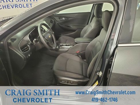 Used 2018 Chevrolet Malibu LT FWD image 10