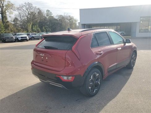 New 2024 Kia Niro Wind w/ Wind Preserve Package image 2