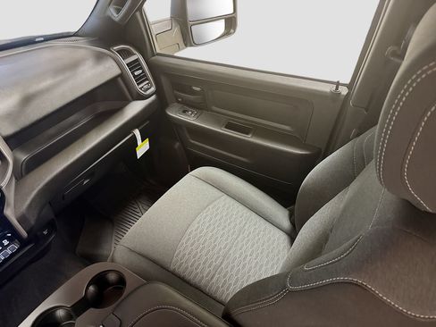 Used 2026 RAM 2500 Tradesman AWD/4WD image 22