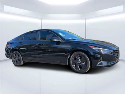 Certified 2023 Hyundai Elantra SEL