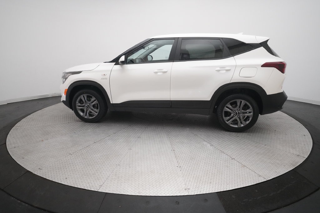Used 2021 Kia Seltos LX AWD/4WD image 25