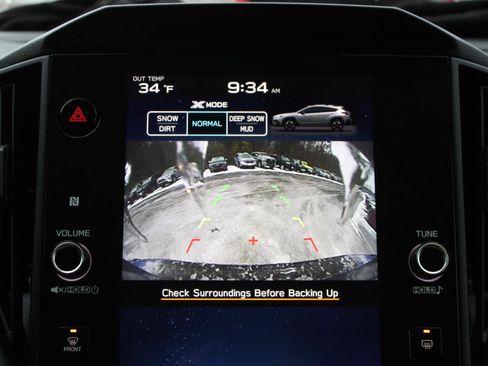 Used 2025 Subaru Crosstrek 2.0i Premium image 14