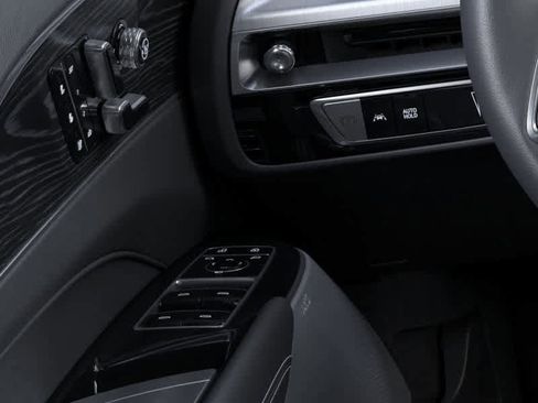 New 2026 Cadillac Lyriq Premium Luxury image 22