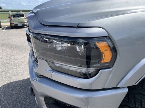 Used 2024 RAM 2500 Limited image 9