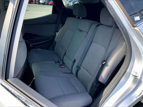Used 2017 Hyundai Santa Fe Sport image 19