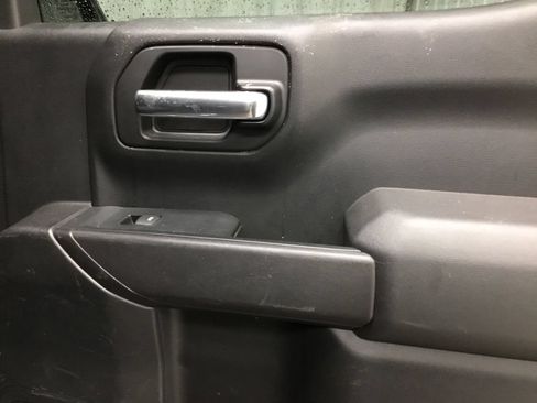 Used 2019 GMC Sierra 1500 4x4 Crew Cab w/ Convenience Package image 17