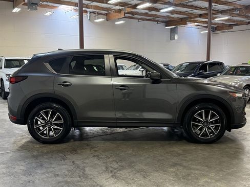 Used 2018 MAZDA CX-5 Touring w/ Preferred Equipment Package AWD/4WD image 8