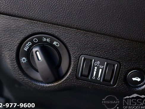 Used 2022 Dodge Charger SXT image 24