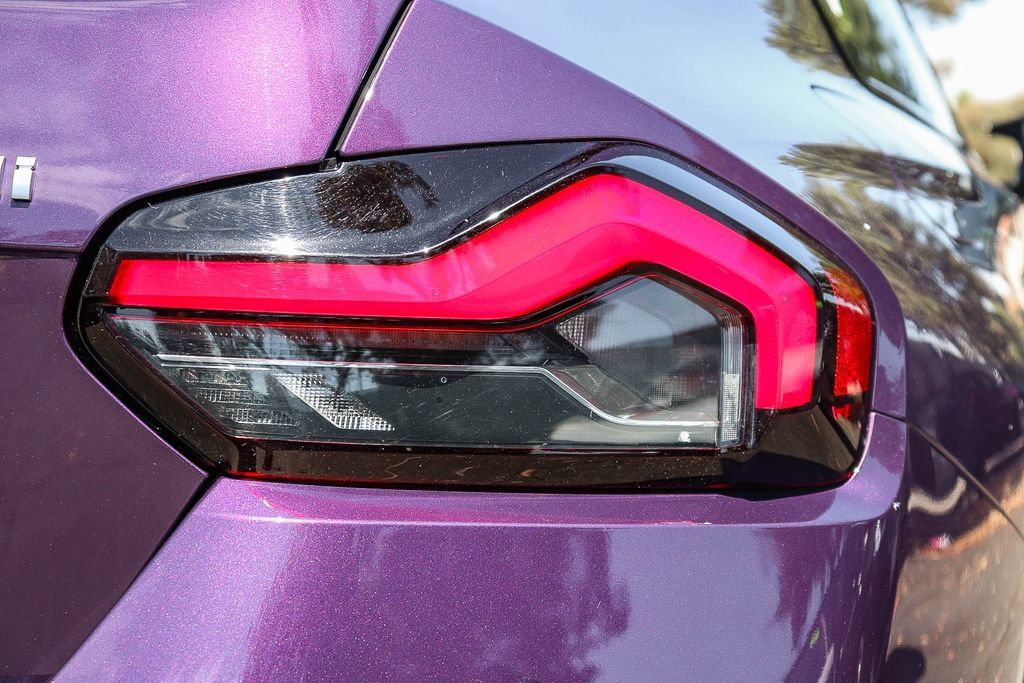 Used 2025 BMW M240i Coupe RWD image 7