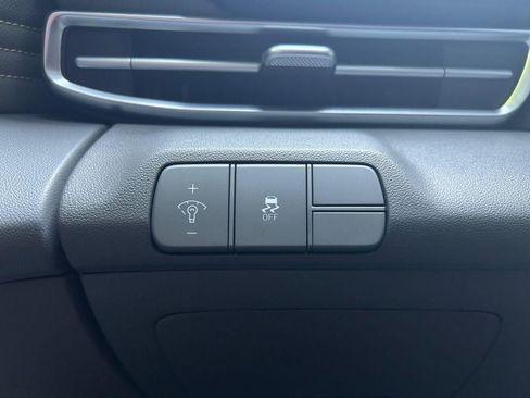 New 2025 Hyundai Elantra SEL image 47