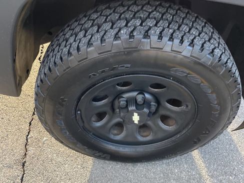 Used 2011 Chevrolet Silverado 1500 W/T image 10