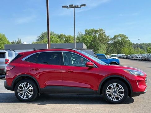 Used 2022 Ford Escape SEL w/ Technology Package AWD/4WD image 33