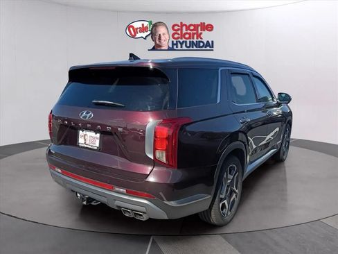 Used 2024 Hyundai Palisade Limited FWD image 4