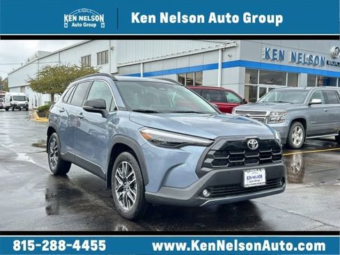 Used 2026 Toyota Corolla Cross XLE w/ Convenience Package image 1