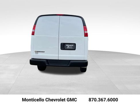 New 2026 Chevrolet Express 2500 Extended w/ Driver Convenience Package RWD image 4
