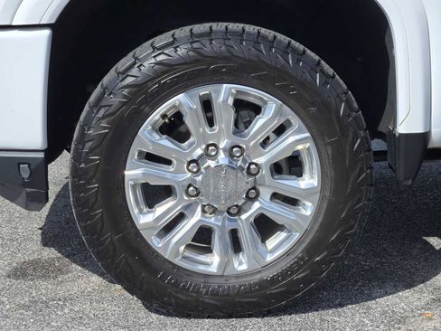 Certified 2020 GMC Sierra 2500 Denali w/ Denali Ultimate Package AWD/4WD image 13