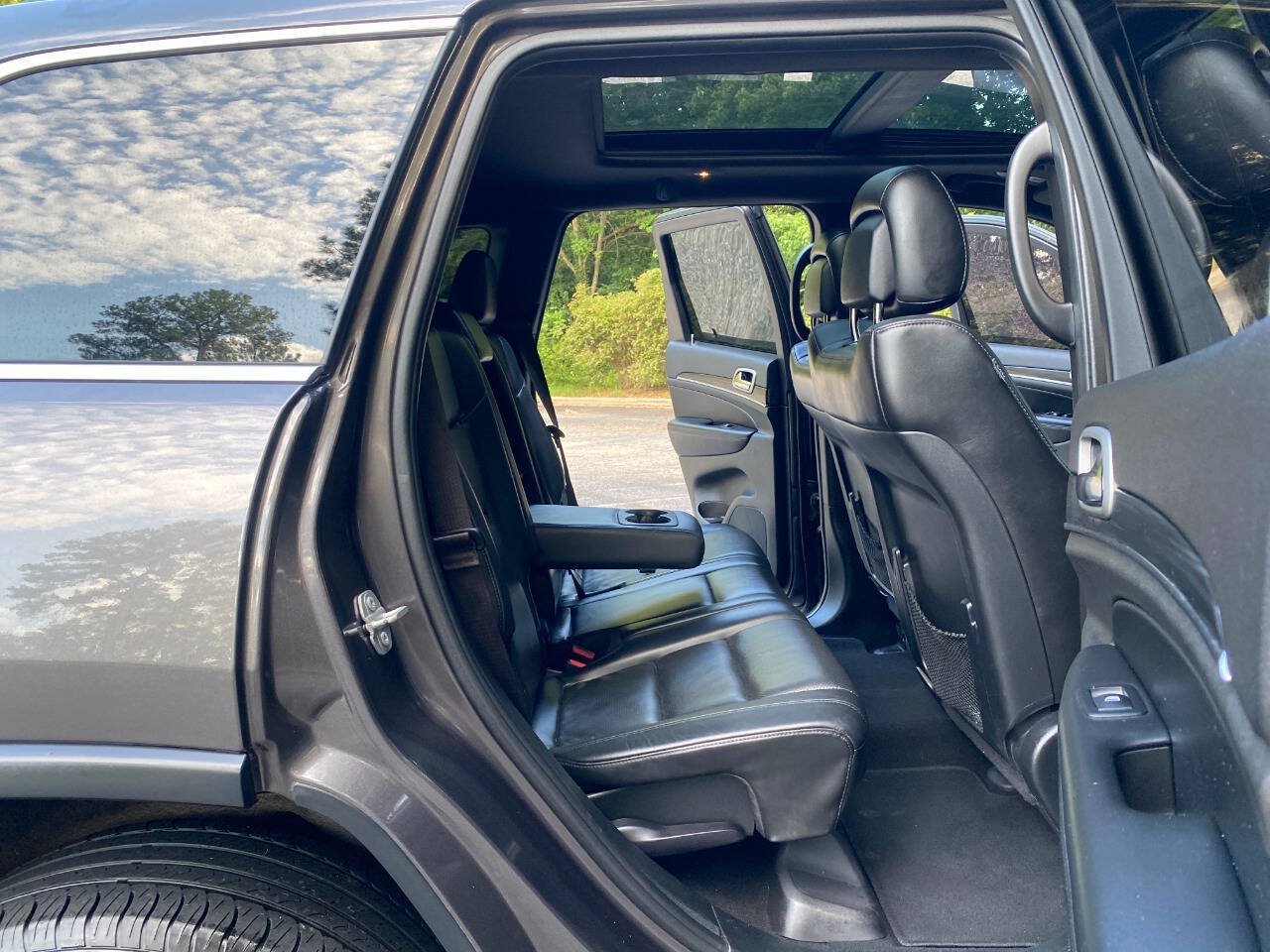 Used 2020 Jeep Grand Cherokee Limited w/ Luxury Group II AWD/4WD image 52