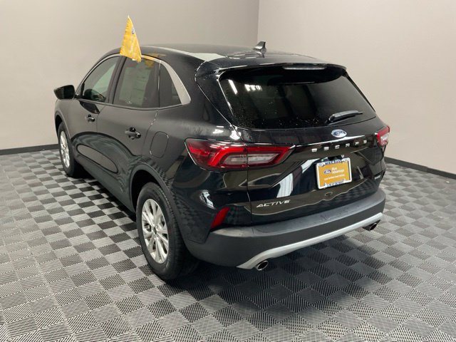 Used 2023 Ford Escape Active AWD/4WD image 9