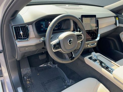 New 2026 Volvo XC90 B6 Plus w/ Protection Package Premier image 4