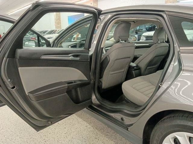 Used 2014 Ford Fusion S FWD image 15