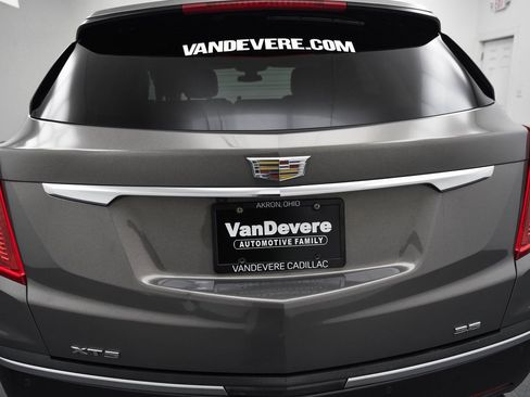 Used 2018 Cadillac XT5 Luxury w/ Driver Awareness Package image 5