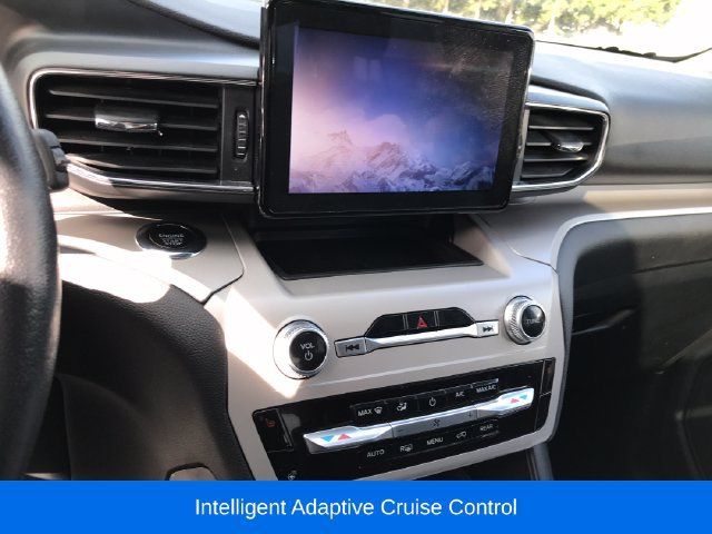Used 2023 Ford Explorer XLT AWD/4WD image 8