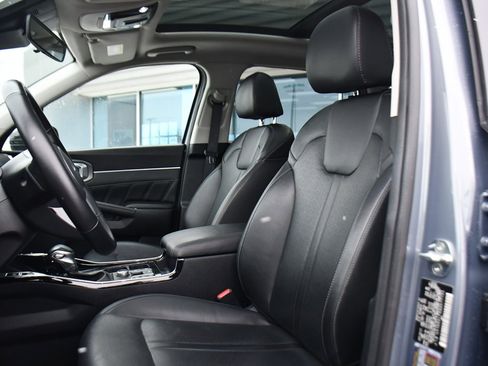 Used 2022 Kia Sorento SX image 13