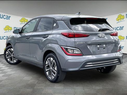Used 2023 Hyundai Kona SE w/ Cargo Package FWD image 4