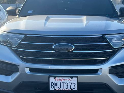 Used 2020 Ford Explorer XLT image 9