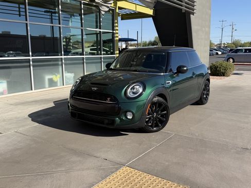 Used 2019 MINI Cooper S w/ Premium Package FWD image 2