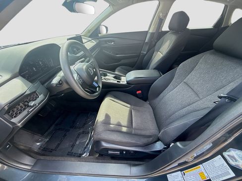 Certified 2023 Honda Accord EX image 18