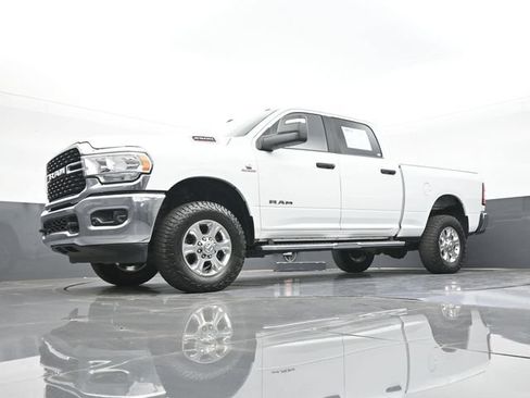 Used 2024 RAM 2500 Big Horn w/ Off Road Package AWD/4WD image 58