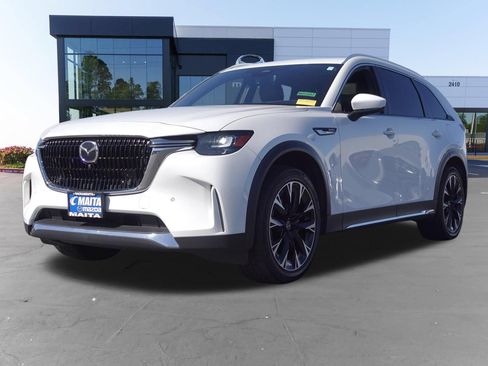 Used 2024 MAZDA CX-90 Plug-In Hybrid w/ Premium Plus AWD/4WD image 9