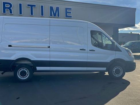 New 2026 Ford Transit 250 148 Medium Roof image 4