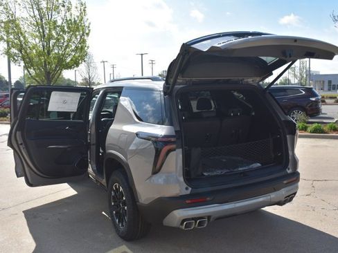 New 2026 Chevrolet Traverse Z71 image 18