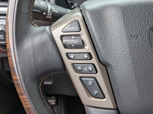 Used 2021 Nissan Titan Platinum Reserve w/ Moonroof Package AWD/4WD image 24