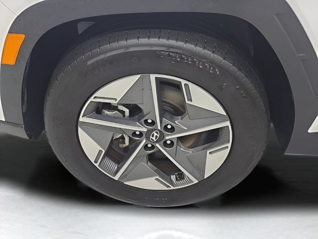 Certified 2025 Hyundai Tucson SEL AWD/4WD image 39