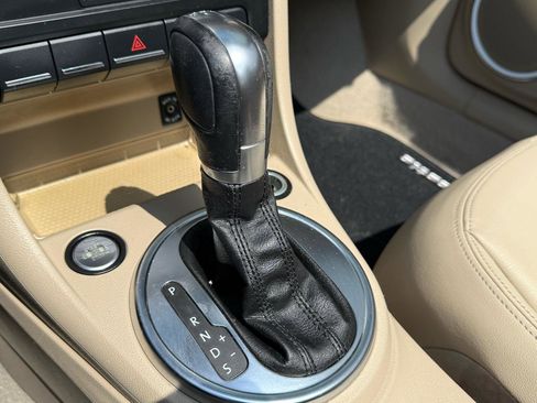 Used 2013 Volkswagen Beetle TDI FWD image 30