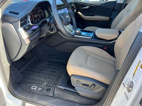 Certified 2025 Audi Q7 3.0T Premium Plus w/ Premium Plus Package image 9