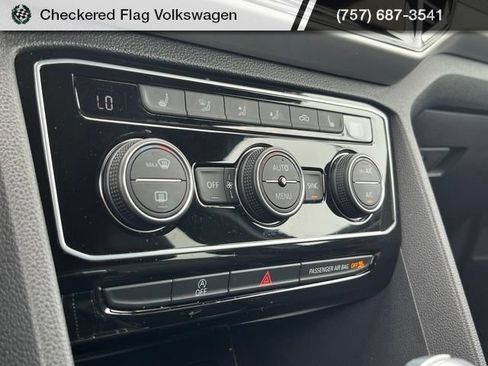 Used 2023 Volkswagen Atlas Cross Sport SE AWD/4WD image 40