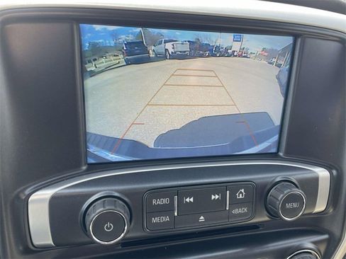 Used 2018 GMC Sierra 1500 SLT w/ SLT Premium Package image 23