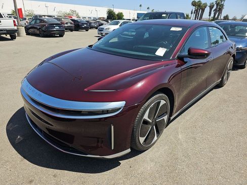 Used 2024 Lucid Air Touring AWD/4WD image 3