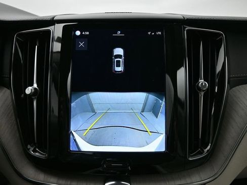 Used 2023 Volvo XC60 B5 Ultimate image 20