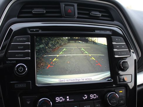 Used 2017 Nissan Maxima SR w/ Midnight Edition image 34